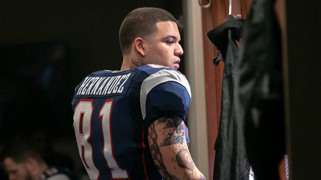 American Sports Story: Aaron Hernandez Review: FX's Nuanced Limited Series Avoids Sensationalizing a High-Profile Story