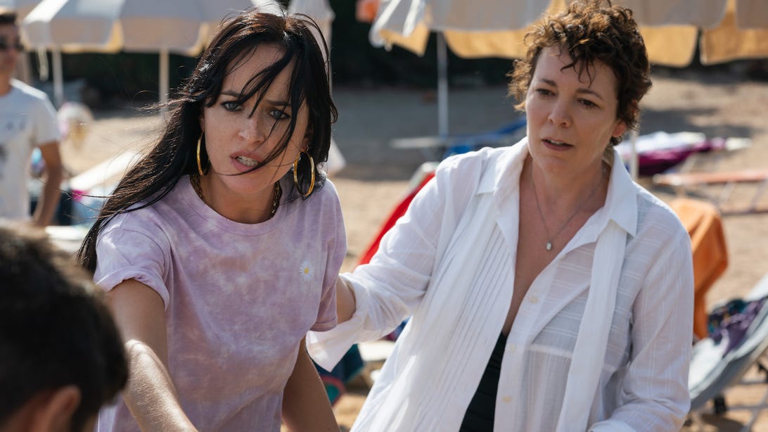 Dakota Johnson and Olivia Colman, The Lost Daughter